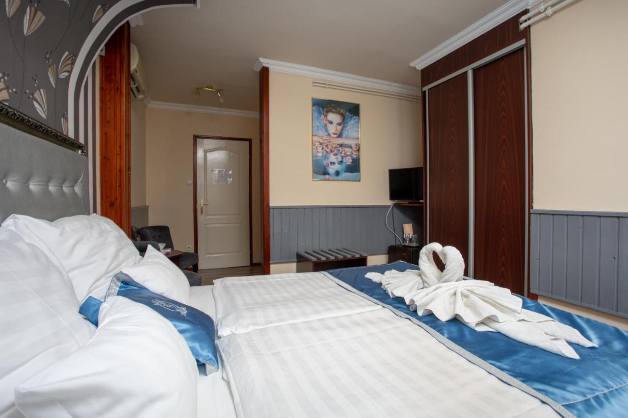 Illes Hotel แซแก็ด ภายนอก รูปภาพ