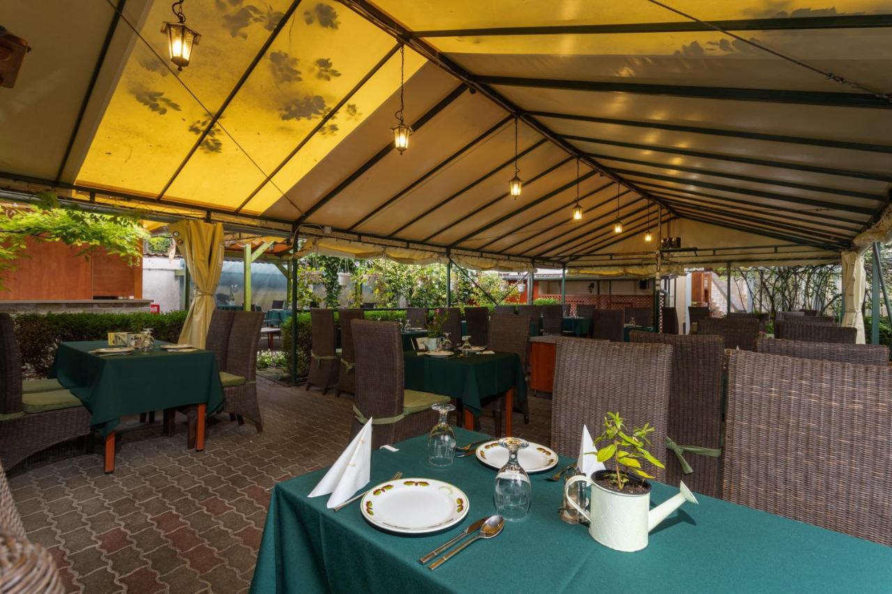 Illes Hotel แซแก็ด ภายนอก รูปภาพ