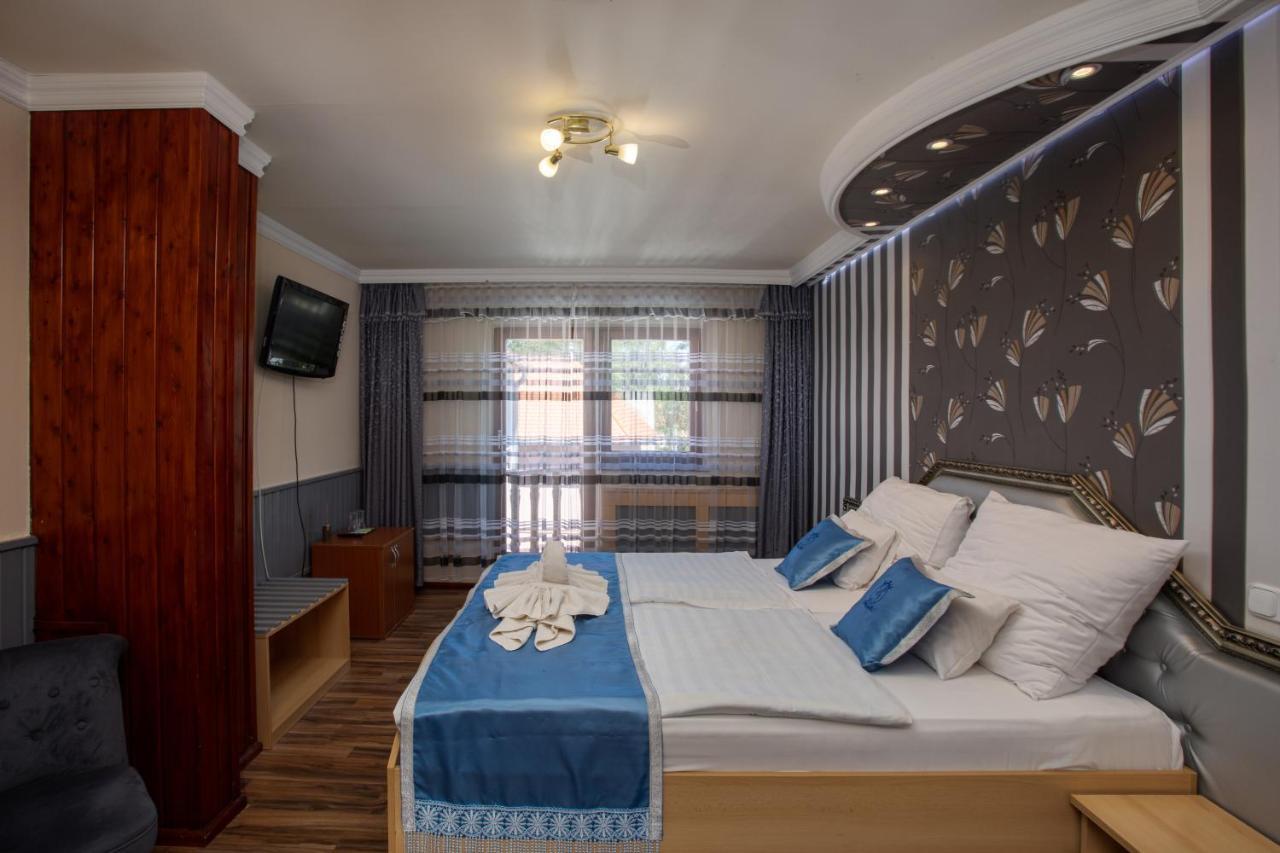 Illes Hotel แซแก็ด ภายนอก รูปภาพ